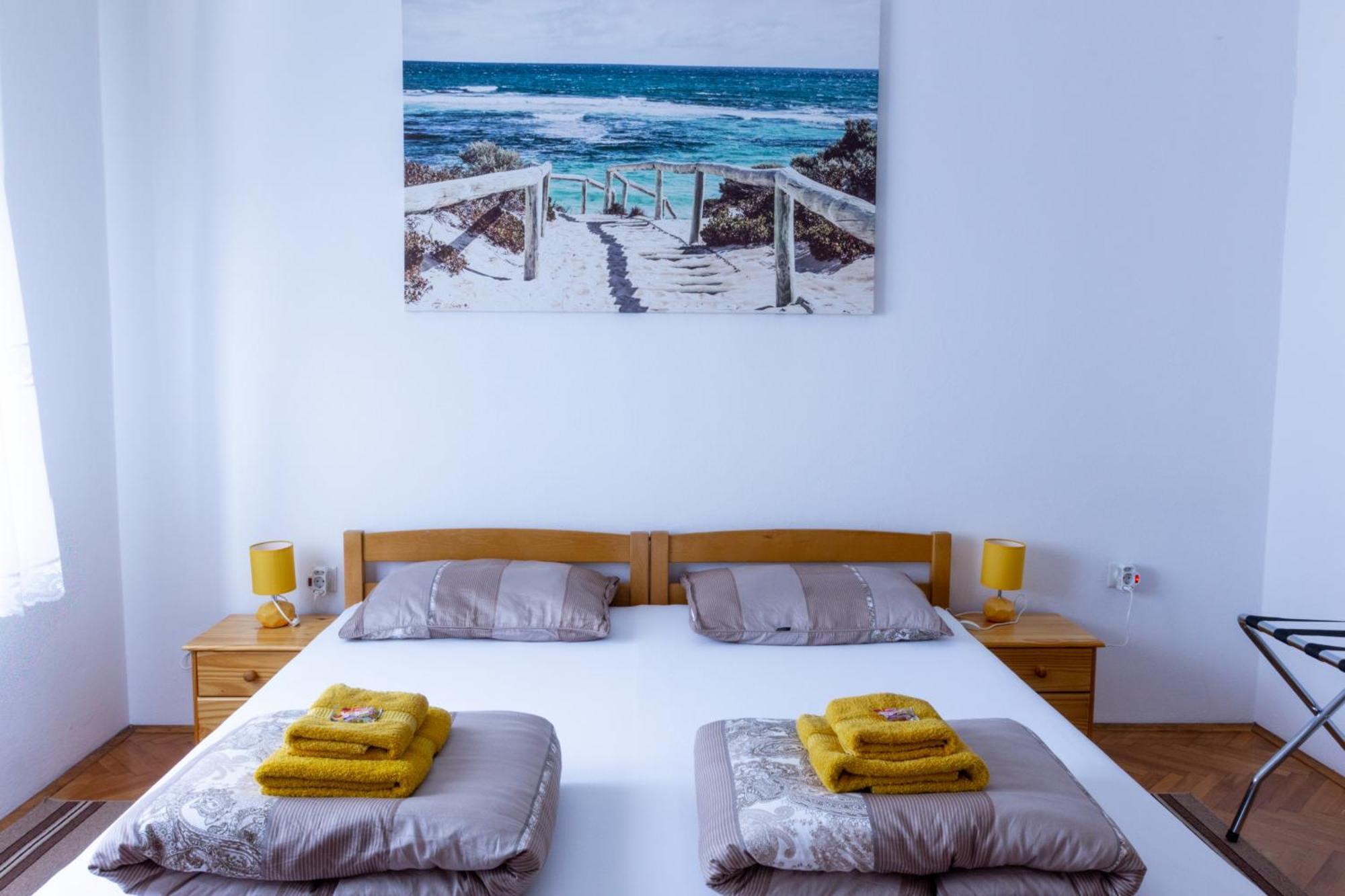 Апартаменти Sea View Retreat With 170Mbps Wifi And Sunny Balcony Кастав Екстер'єр фото