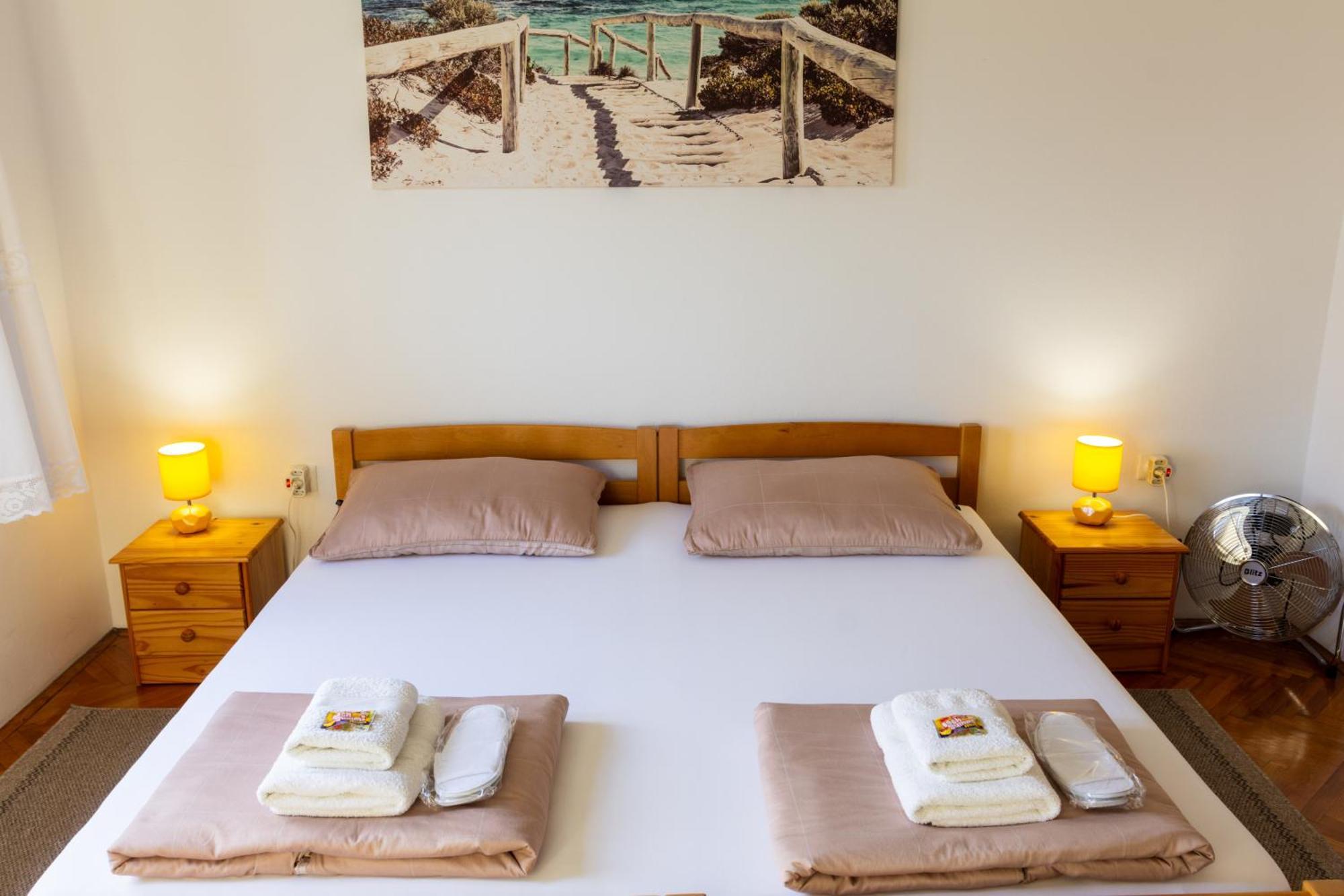 Апартаменти Sea View Retreat With 170Mbps Wifi And Sunny Balcony Кастав Екстер'єр фото