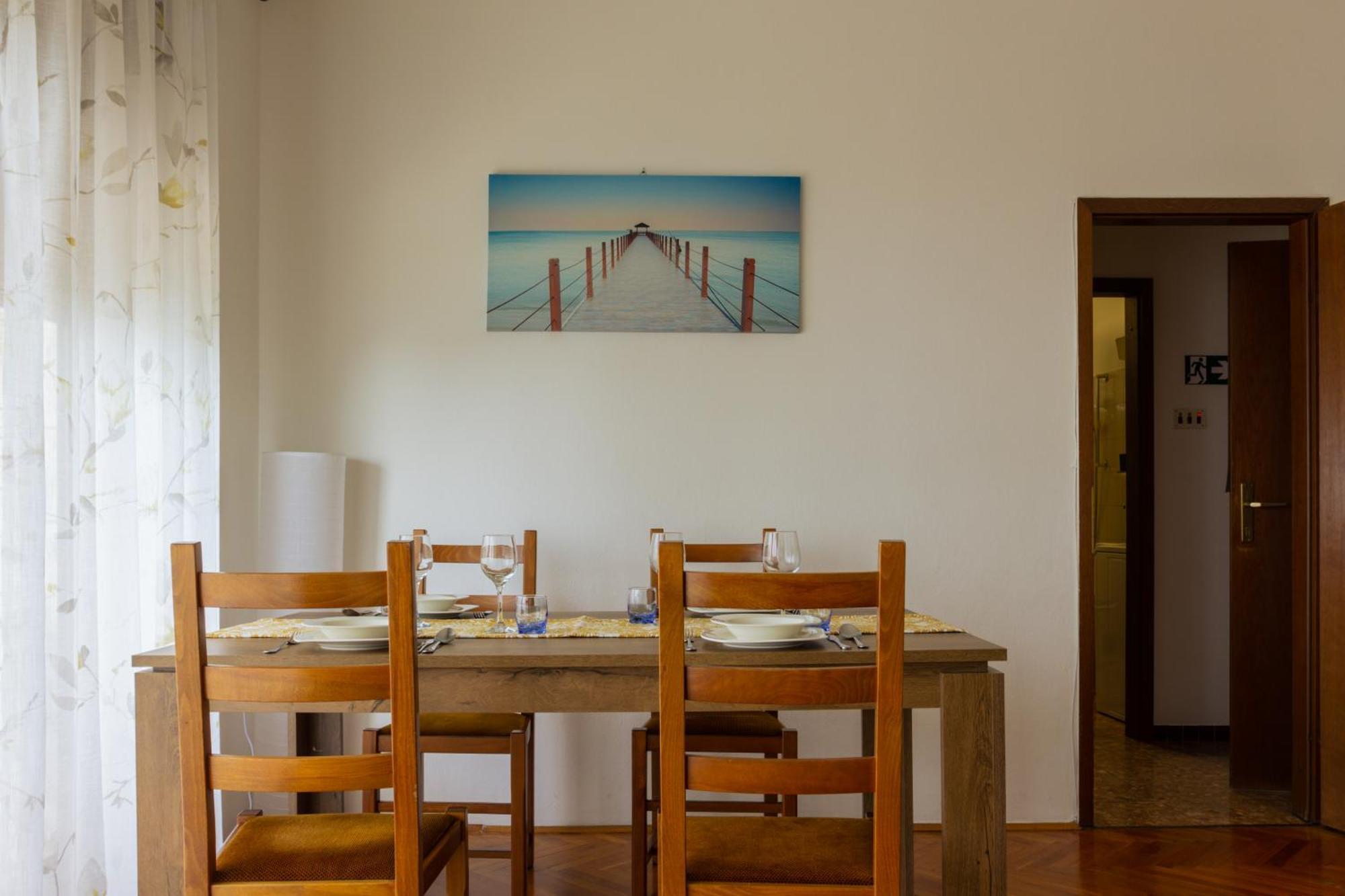 Апартаменти Sea View Retreat With 170Mbps Wifi And Sunny Balcony Кастав Екстер'єр фото