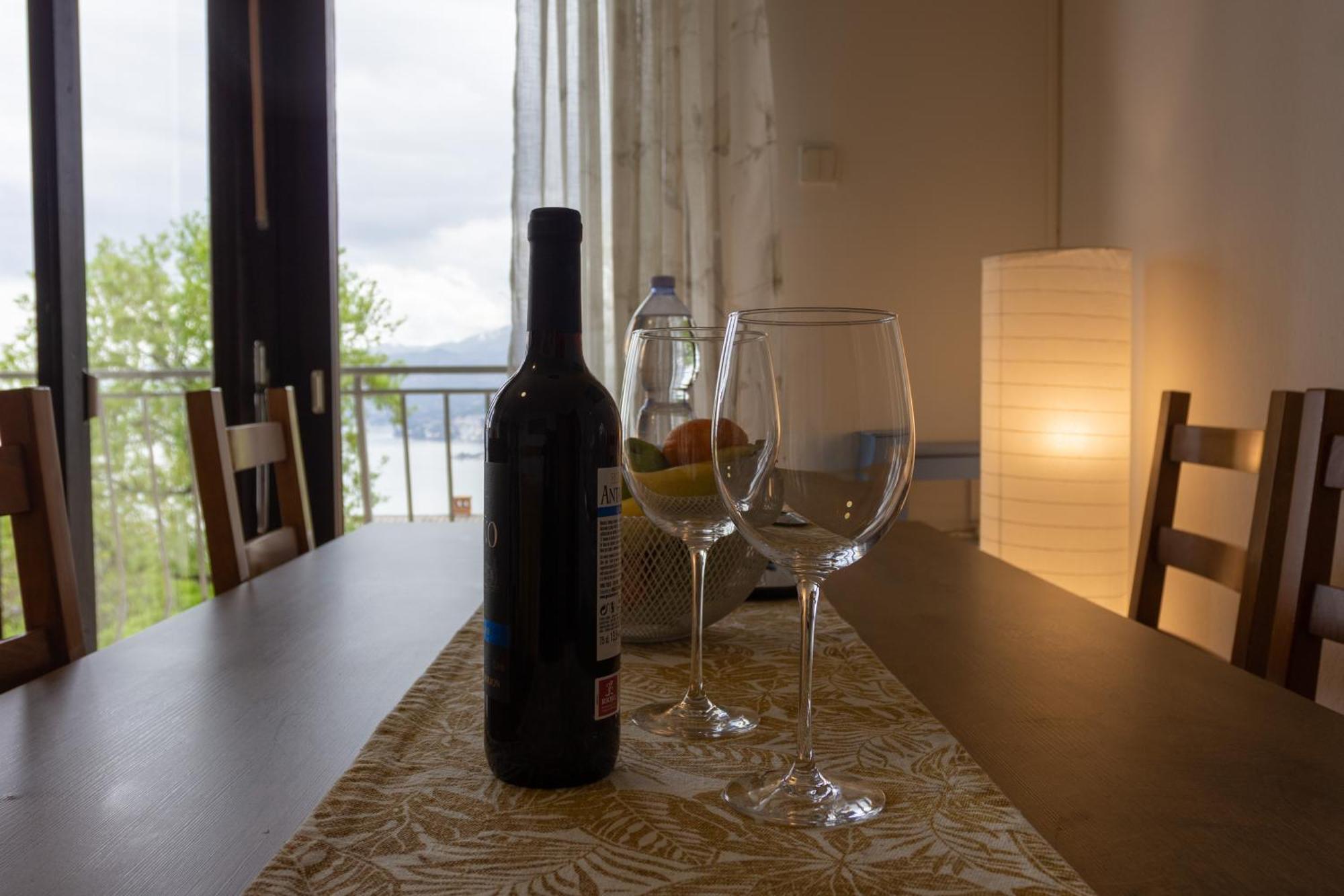Апартаменти Sea View Retreat With 170Mbps Wifi And Sunny Balcony Кастав Екстер'єр фото
